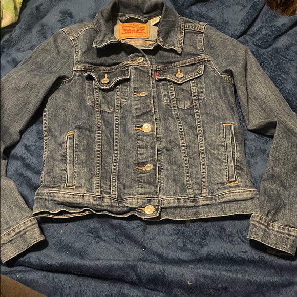 Levi's Jackets & Blazers - Levi's Women's Classic Blue Jean Jacket